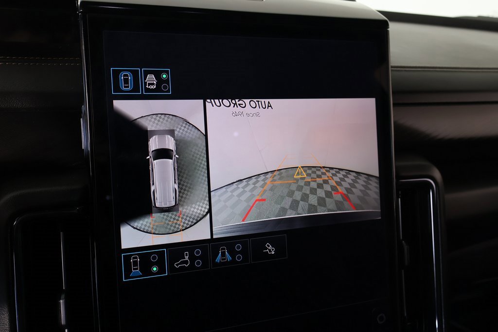 Used 2025 GMC Yukon XL AT4 w/ AT4 Premium Package image 6