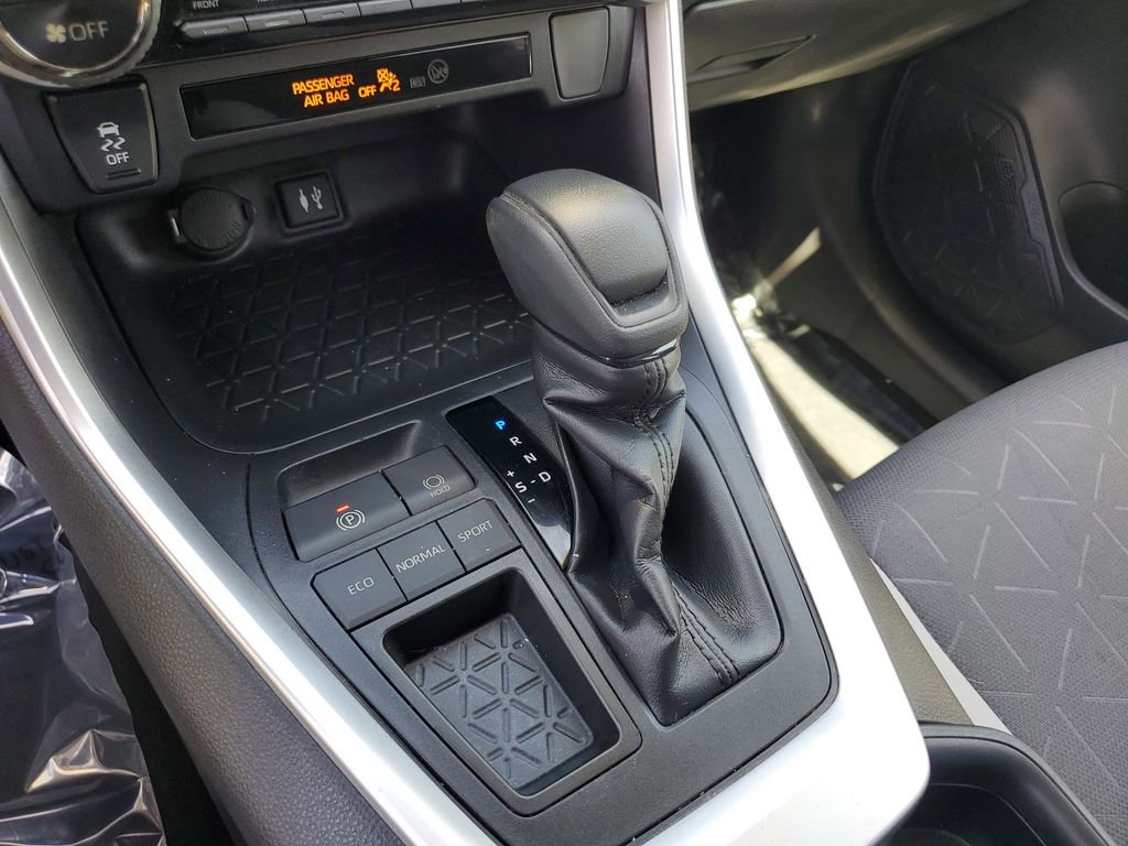 Used 2019 Toyota RAV4 XLE image 29