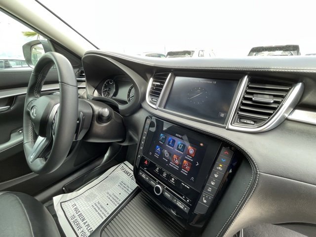 Used 2022 INFINITI QX50 Luxe w/ Cargo Package image 9
