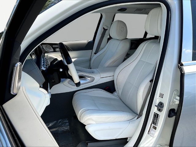 Used 2023 Mercedes-Benz Maybach GLS 600 4MATIC image 23