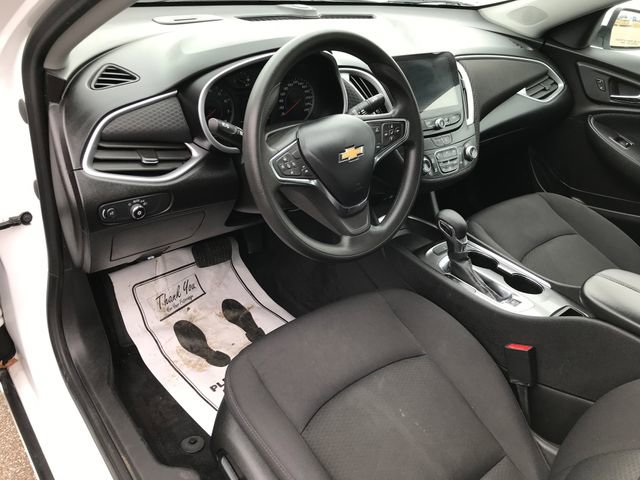 Used 2023 Chevrolet Malibu LT image 4