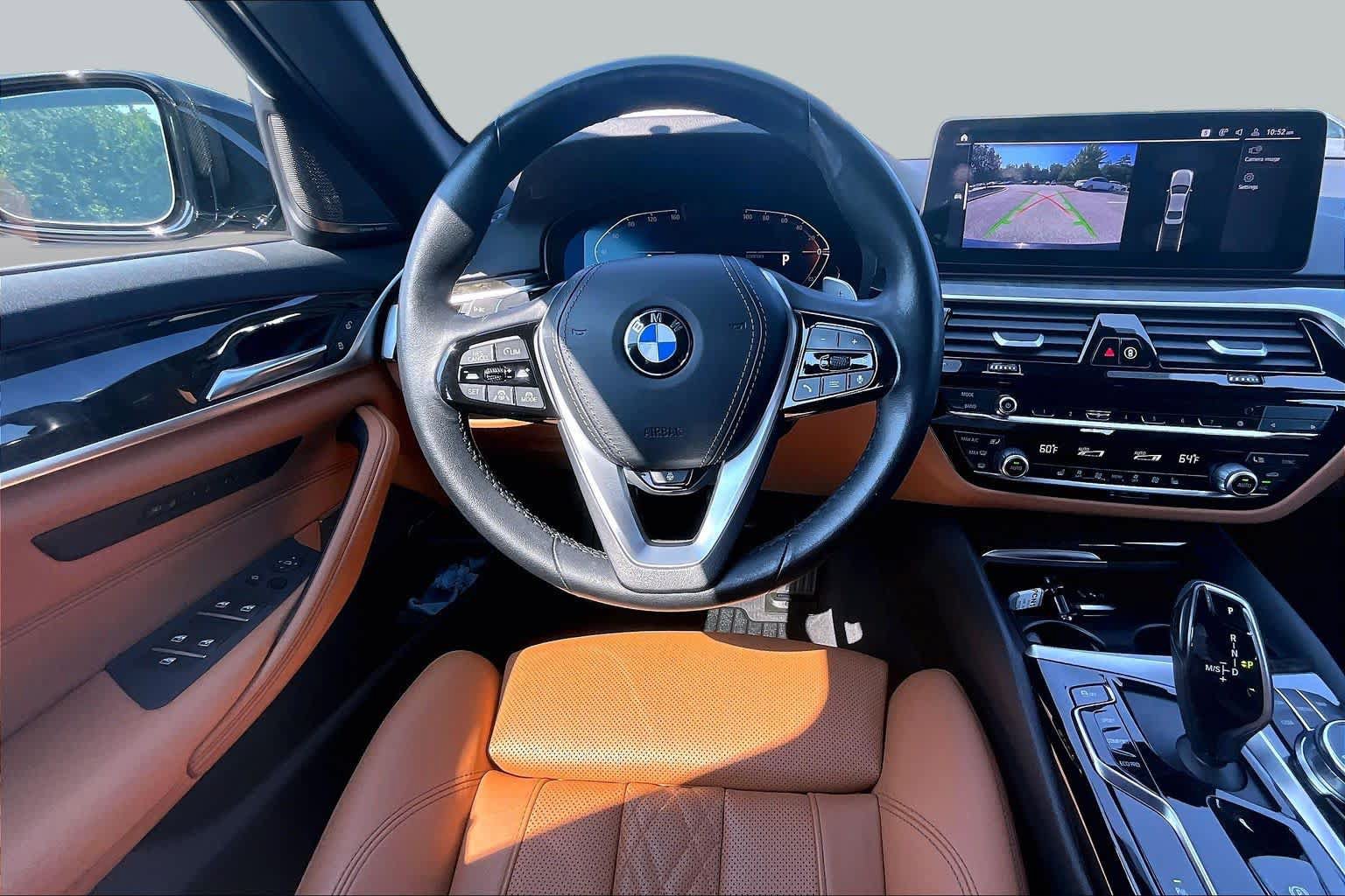 Used 2023 BMW 540i w/ Premium Package RWD image 5