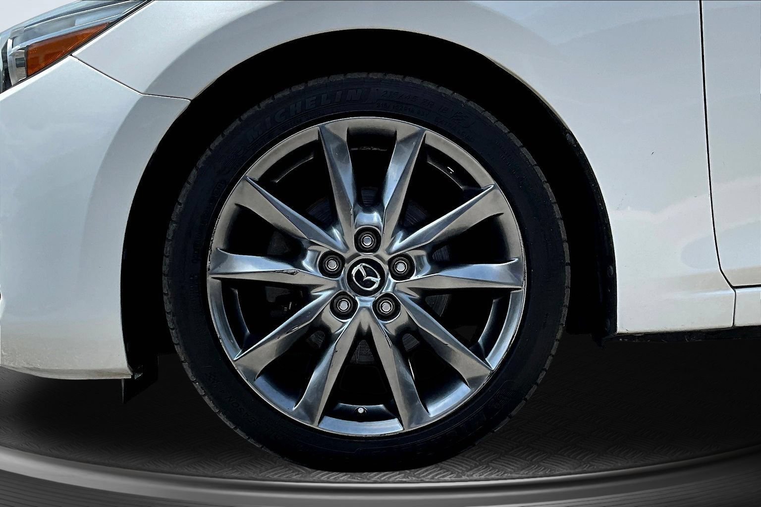 Used 2018 MAZDA MAZDA3 Touring FWD image 33