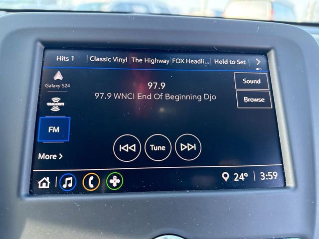 Used 2023 Chevrolet Equinox LT image 16