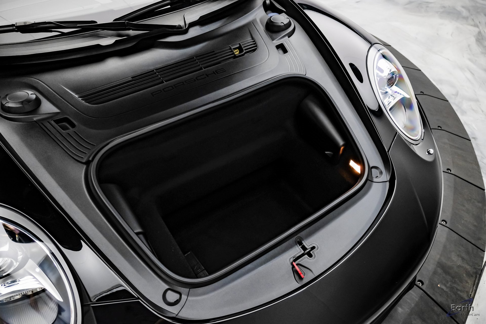 Used 2015 Porsche 911 Turbo image 91