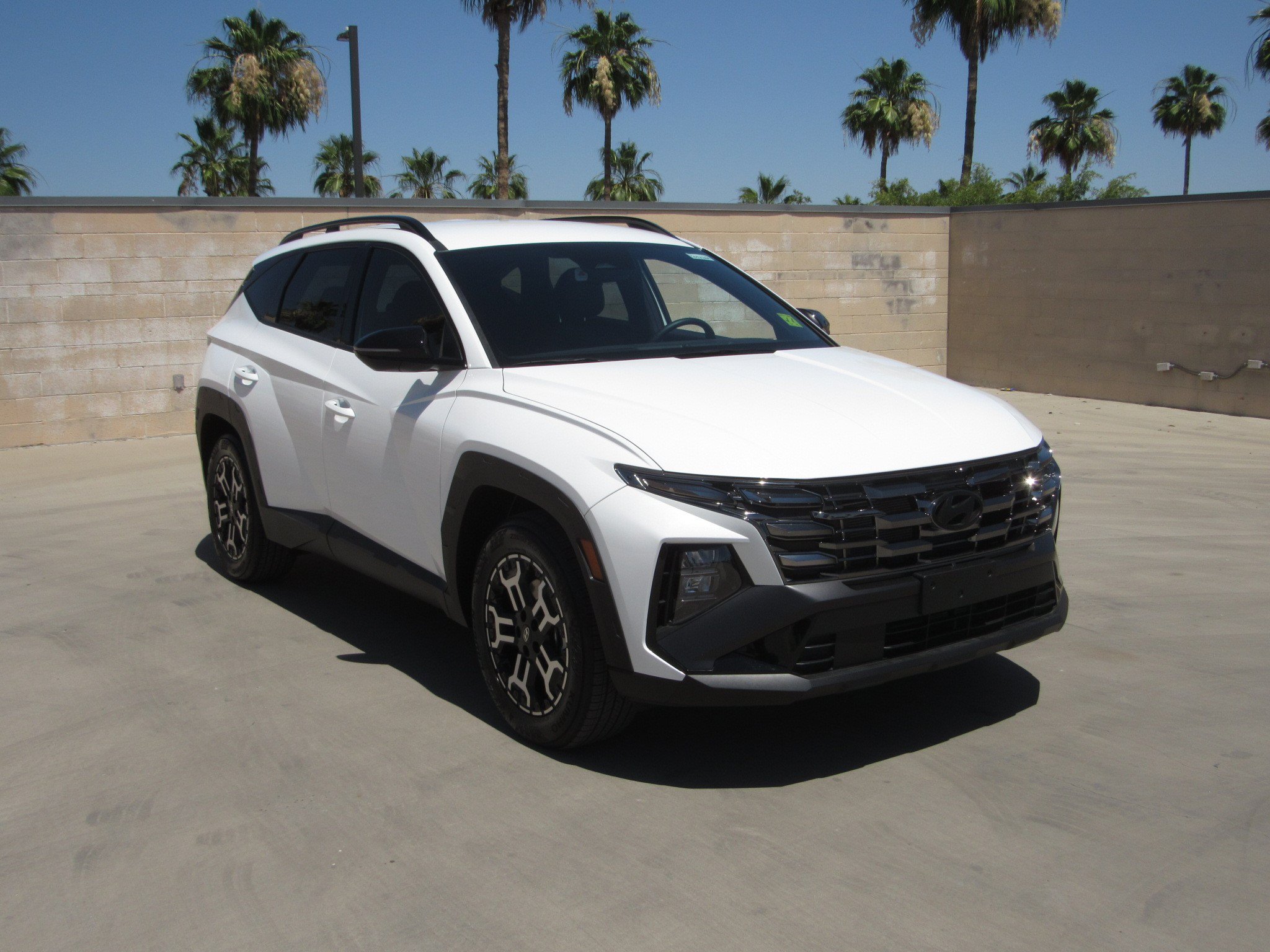 Used 2025 Hyundai Tucson XRT FWD image 2
