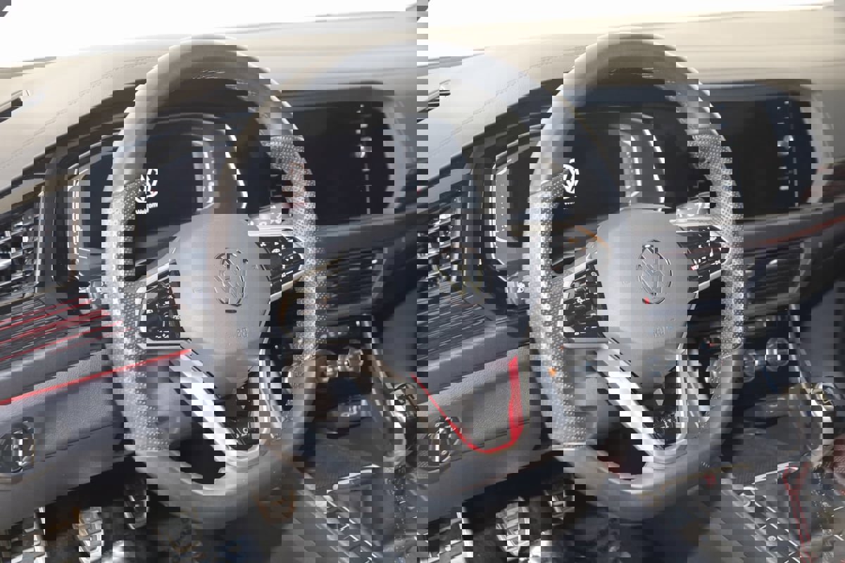 Used 2024 Volkswagen Jetta GLI Autobahn image 6