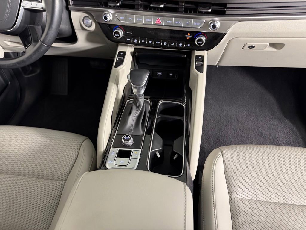 Used 2025 Kia Telluride S image 15
