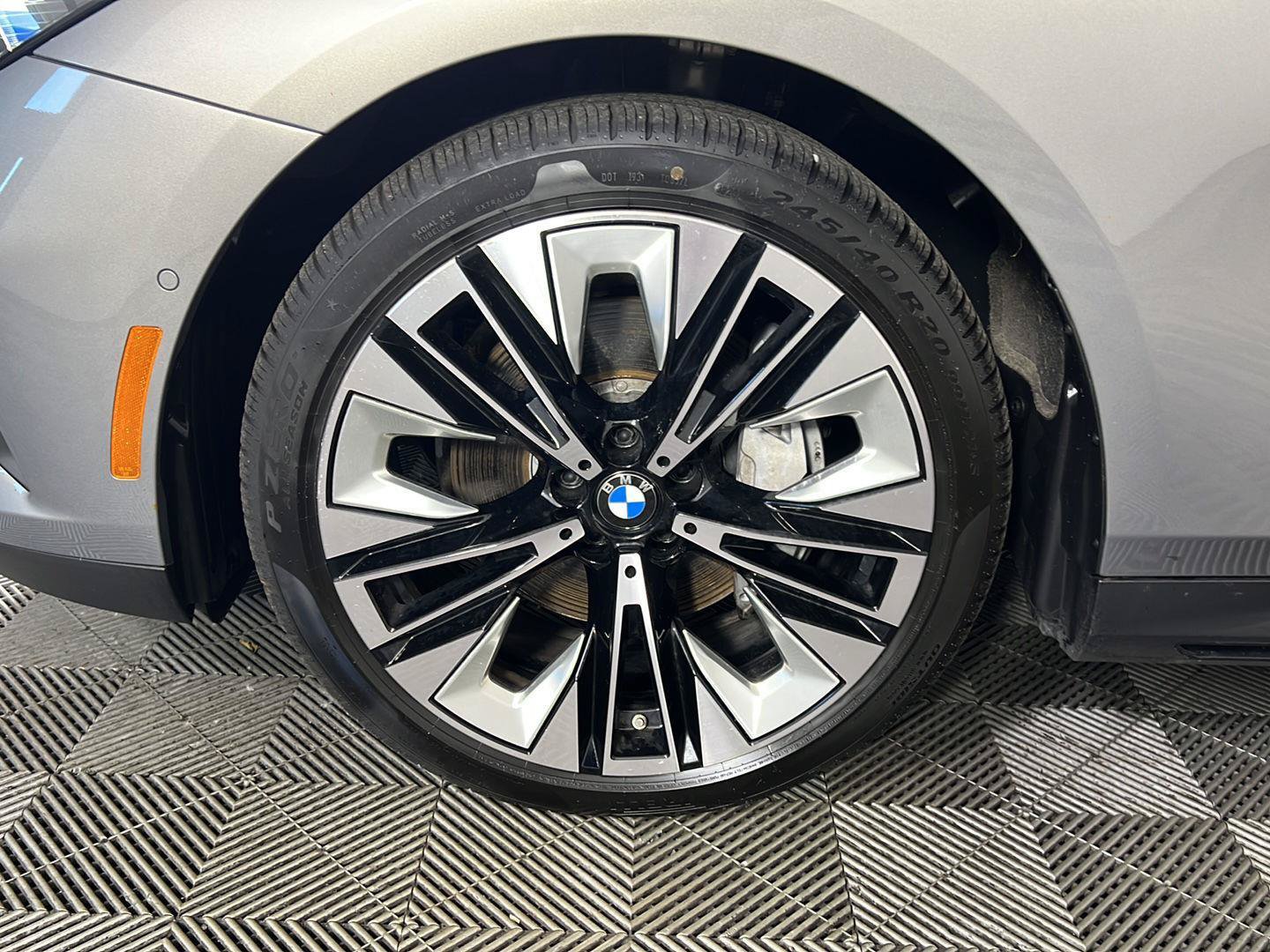 Certified 2024 BMW 540i xDrive w/ Premium Package AWD/4WD image 14