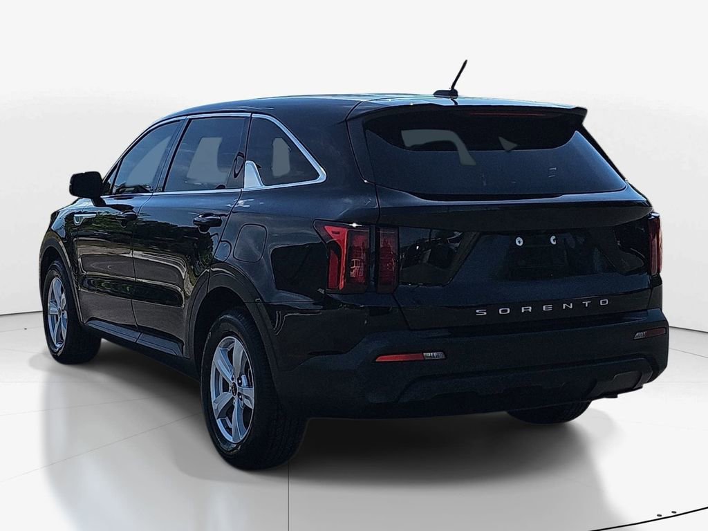 Used 2022 Kia Sorento LX FWD image 7
