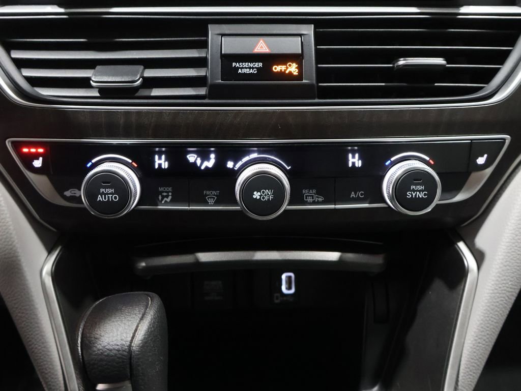 Used 2019 Honda Accord EX image 31