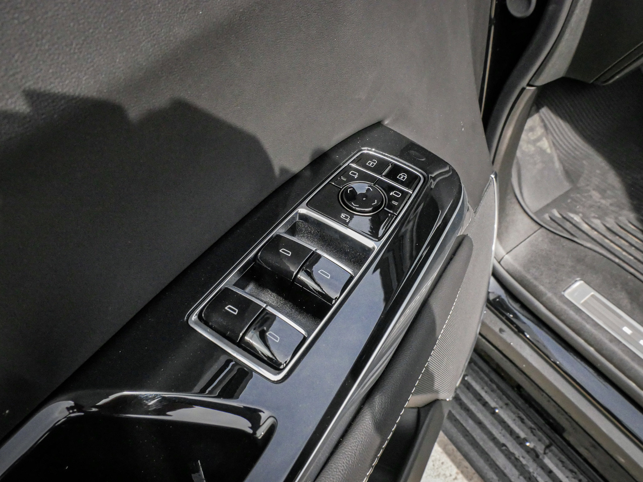 Used 2026 Cadillac Escalade Platinum Sport w/ LPO, Floor Liner Package image 15