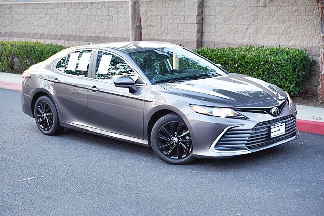 Used 2023 Toyota Camry LE w/ Protection Package (Q2) (TMS) image 3