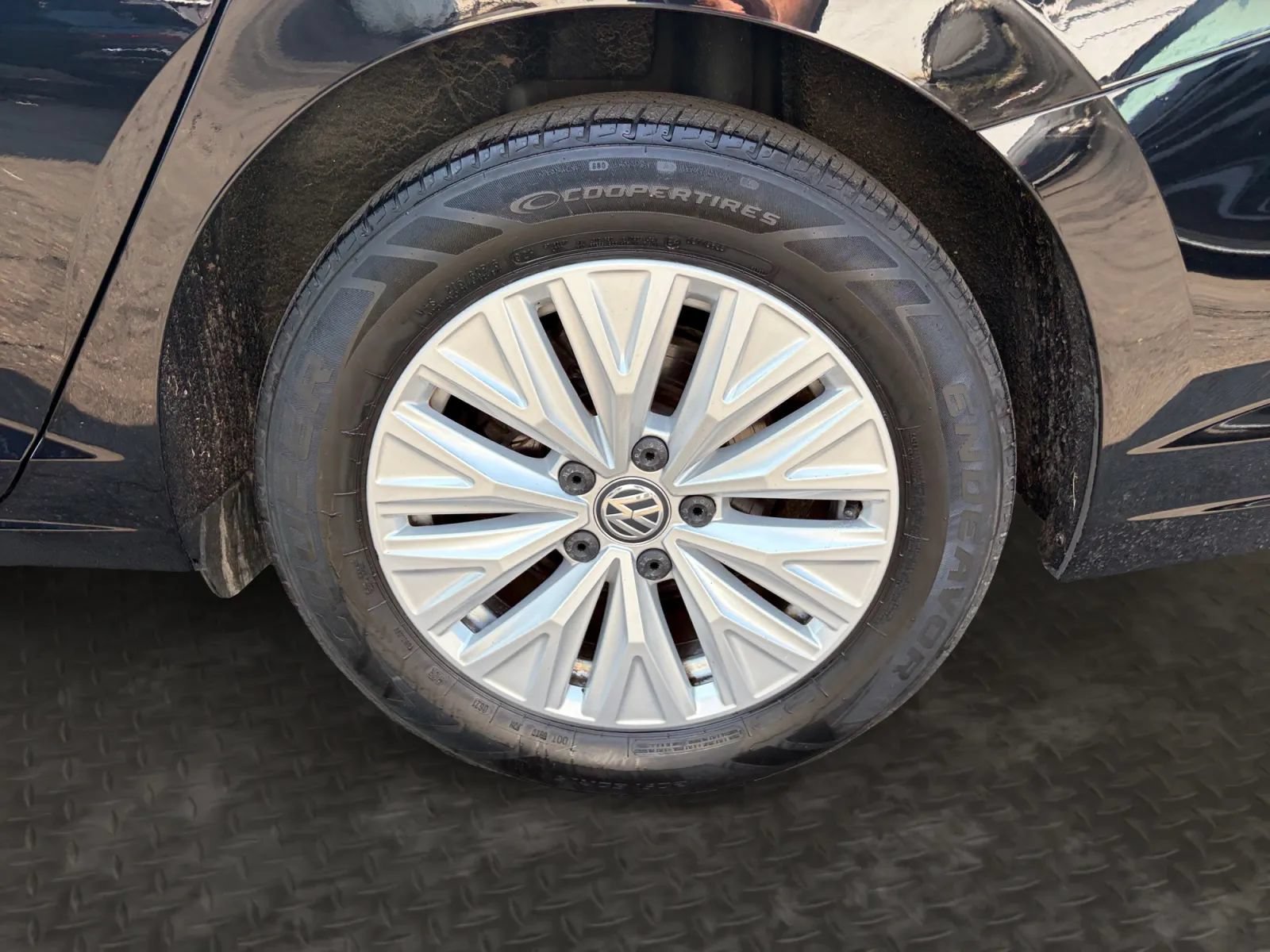 Used 2019 Volkswagen Jetta S w/ Driver Assistance Package FWD image 38