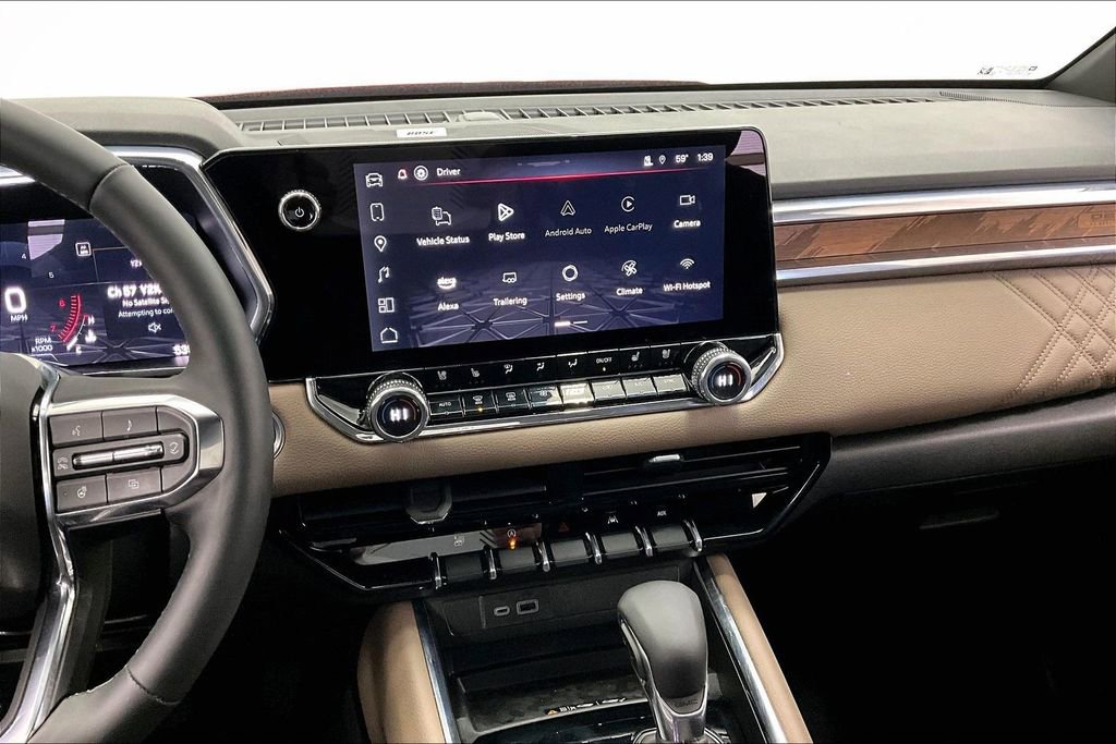 Used 2025 GMC Canyon Denali image 6