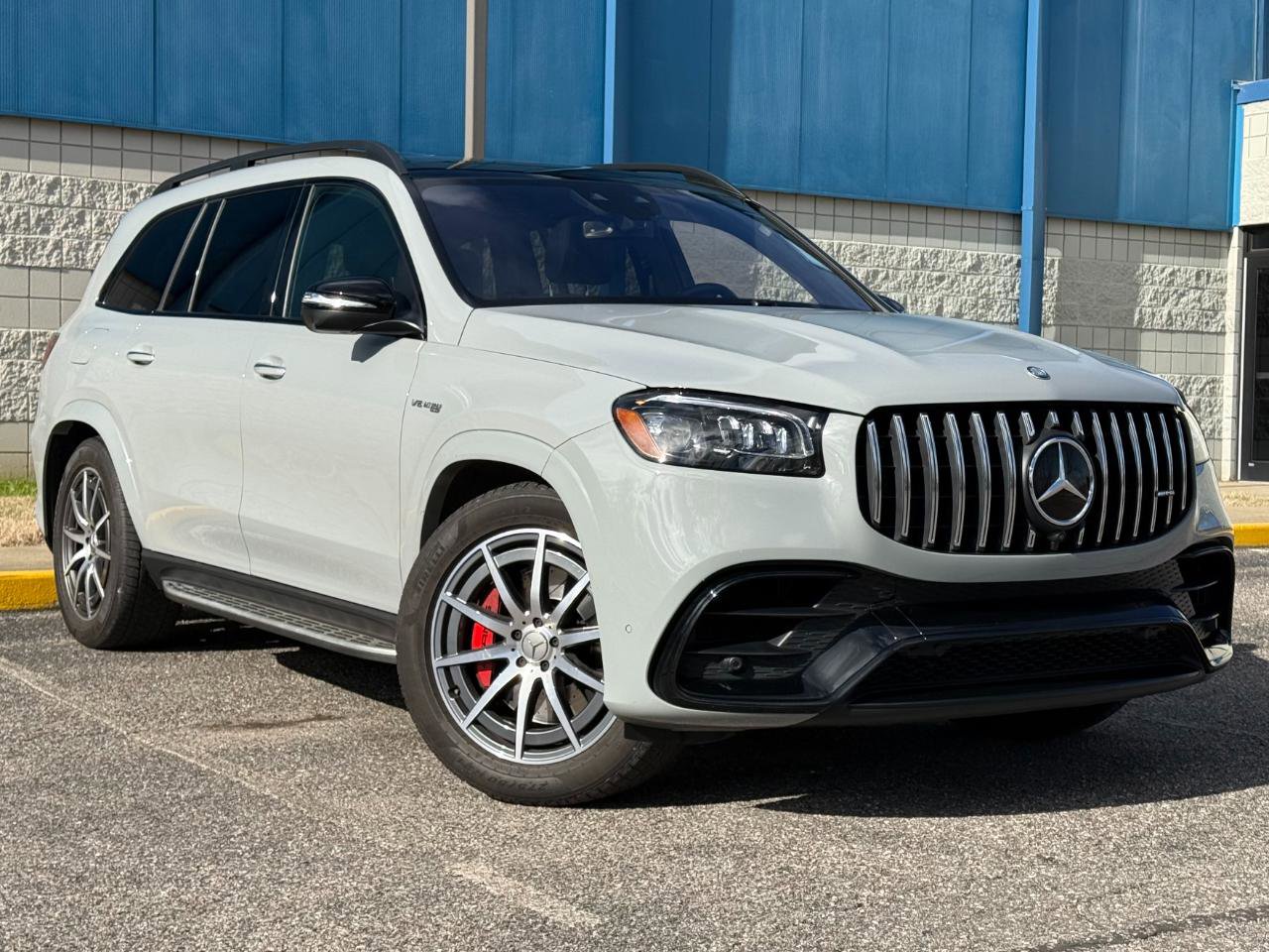Used 2024 Mercedes-Benz GLS 63 AMG 4MATIC image 3