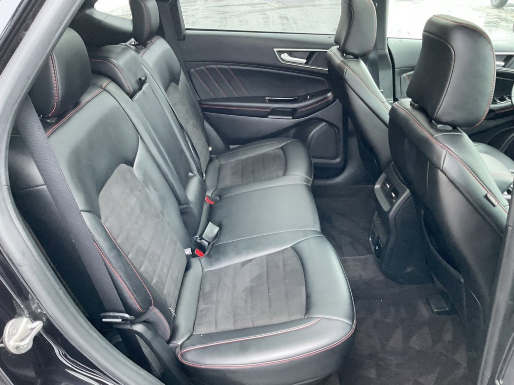 Used 2020 Ford Edge ST-Line w/ Cold Weather Package image 20