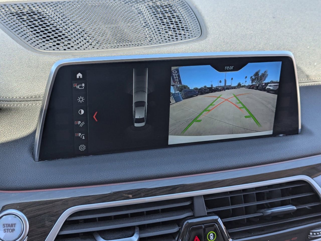 Used 2018 BMW 740e xDrive w/ Driver Assistance Package AWD/4WD image 24