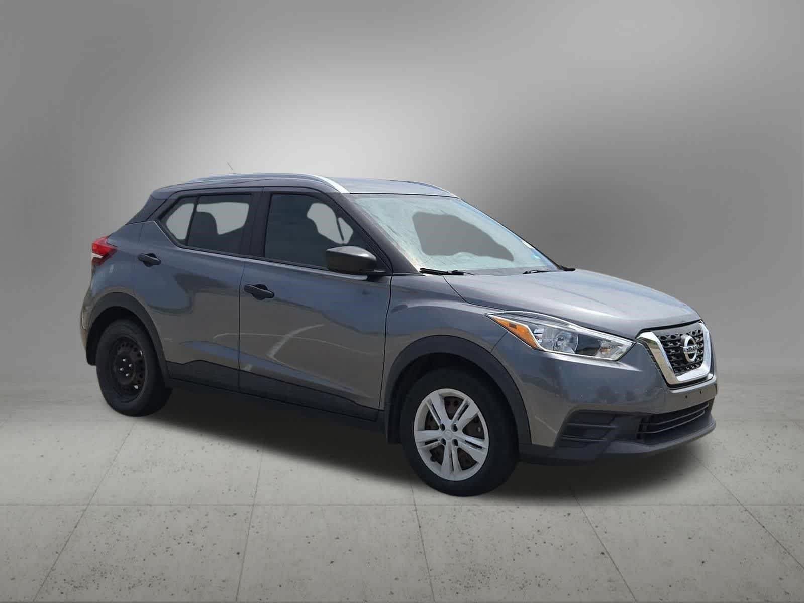 Used 2019 Nissan Kicks S FWD image 8
