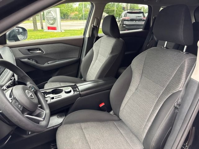 Used 2023 Nissan Rogue SV AWD/4WD image 10