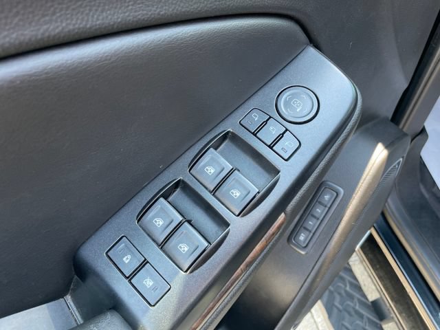 Used 2018 Chevrolet Tahoe LT AWD/4WD image 35