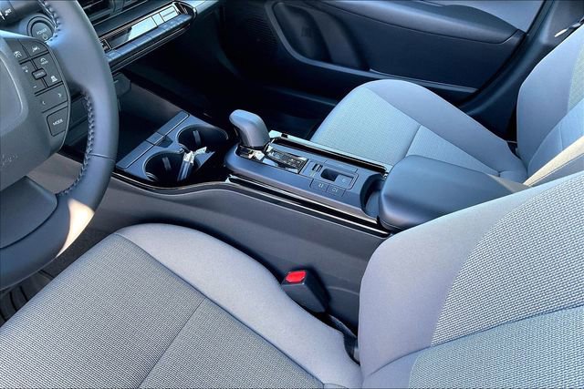 New 2026 Toyota Prius LE image 8