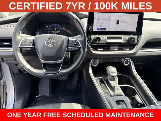 Used 2025 Toyota Grand Highlander AWD image 17