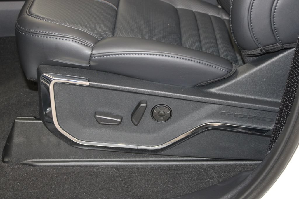 New 2026 Ford F250 Platinum AWD/4WD image 26