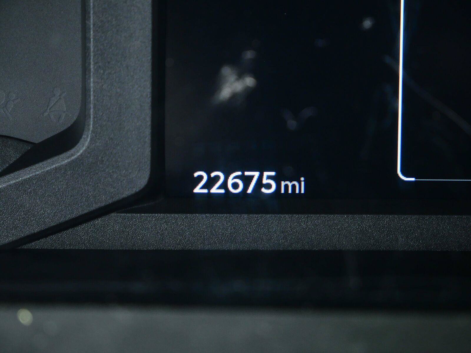 Used 2025 Toyota Tacoma SR AWD/4WD image 9