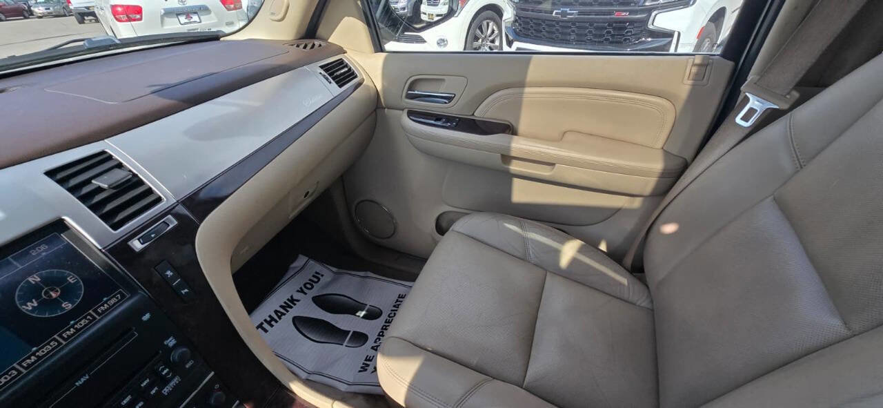 Used 2009 Cadillac Escalade ESV AWD image 57