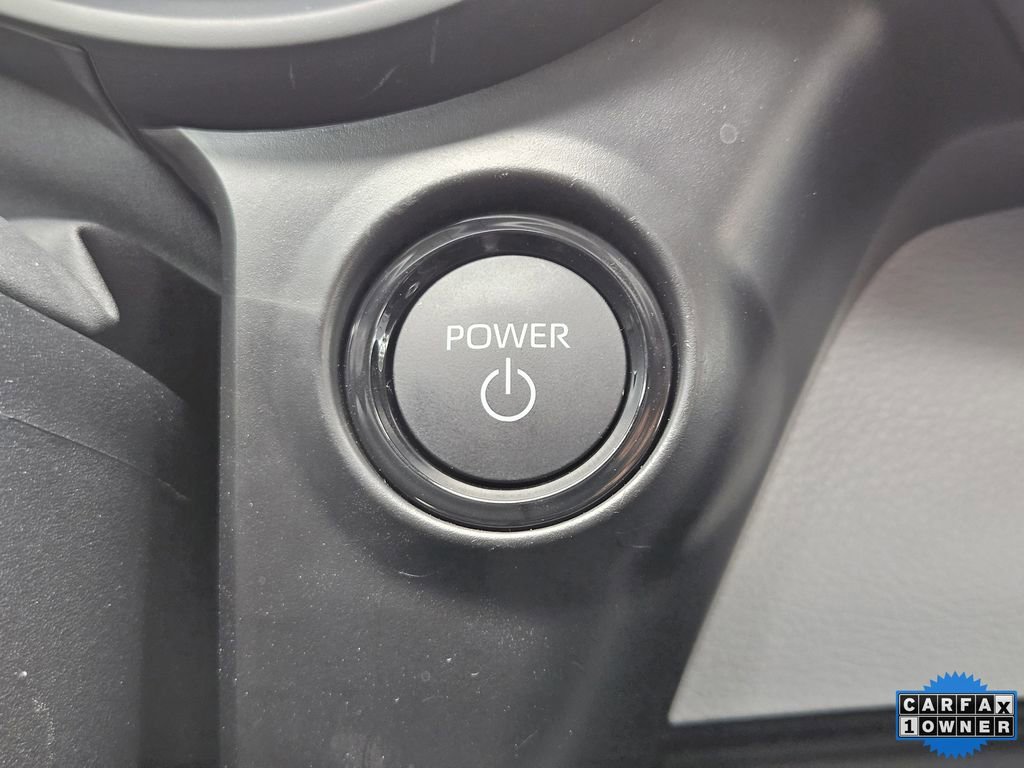 Used 2026 Toyota Sienna LE image 19