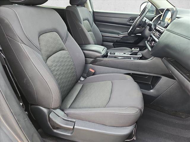 Used 2024 Nissan Pathfinder SV AWD/4WD image 19
