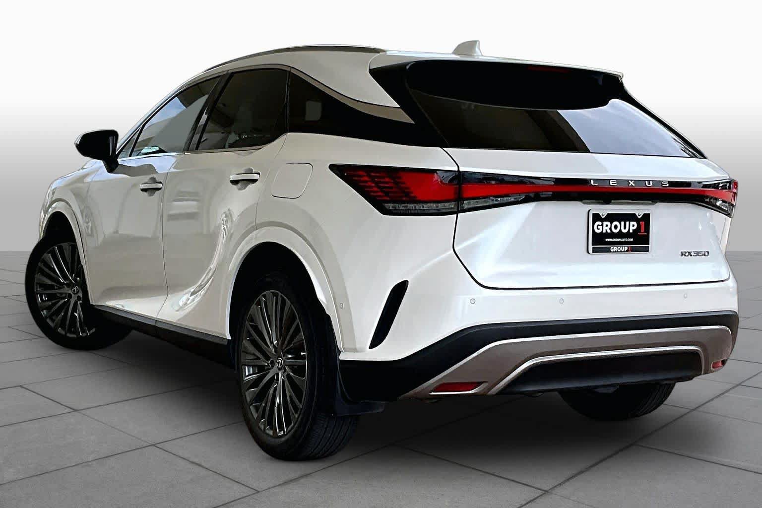 Used 2024 Lexus RX 350 FWD w/ Convenience Package image 10