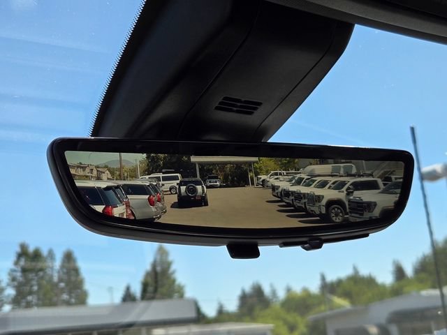 Used 2023 GMC Sierra 3500 Denali w/ Denali Ultimate Package AWD/4WD image 16