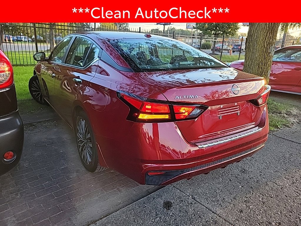 Used 2023 Nissan Altima 2.5 SV FWD image 4