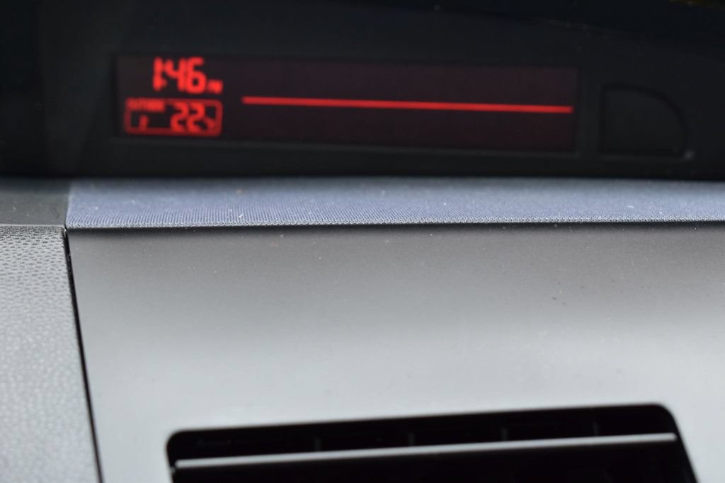 Used 2011 MAZDA MAZDA3 i Touring FWD image 28