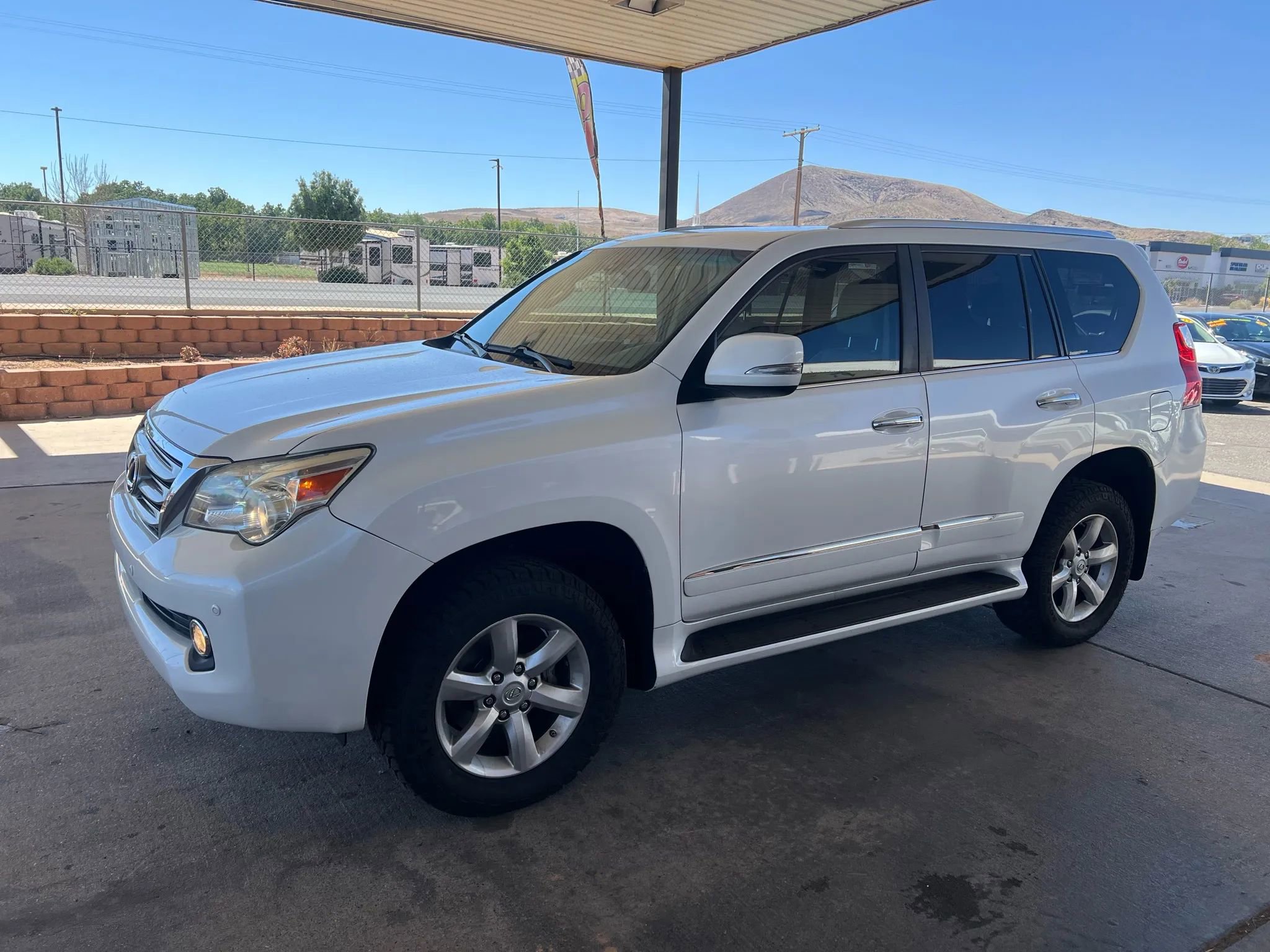 Used 2012 Lexus GX 460 image 1