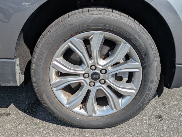 Certified 2024 Ford Edge Titanium AWD/4WD image 9