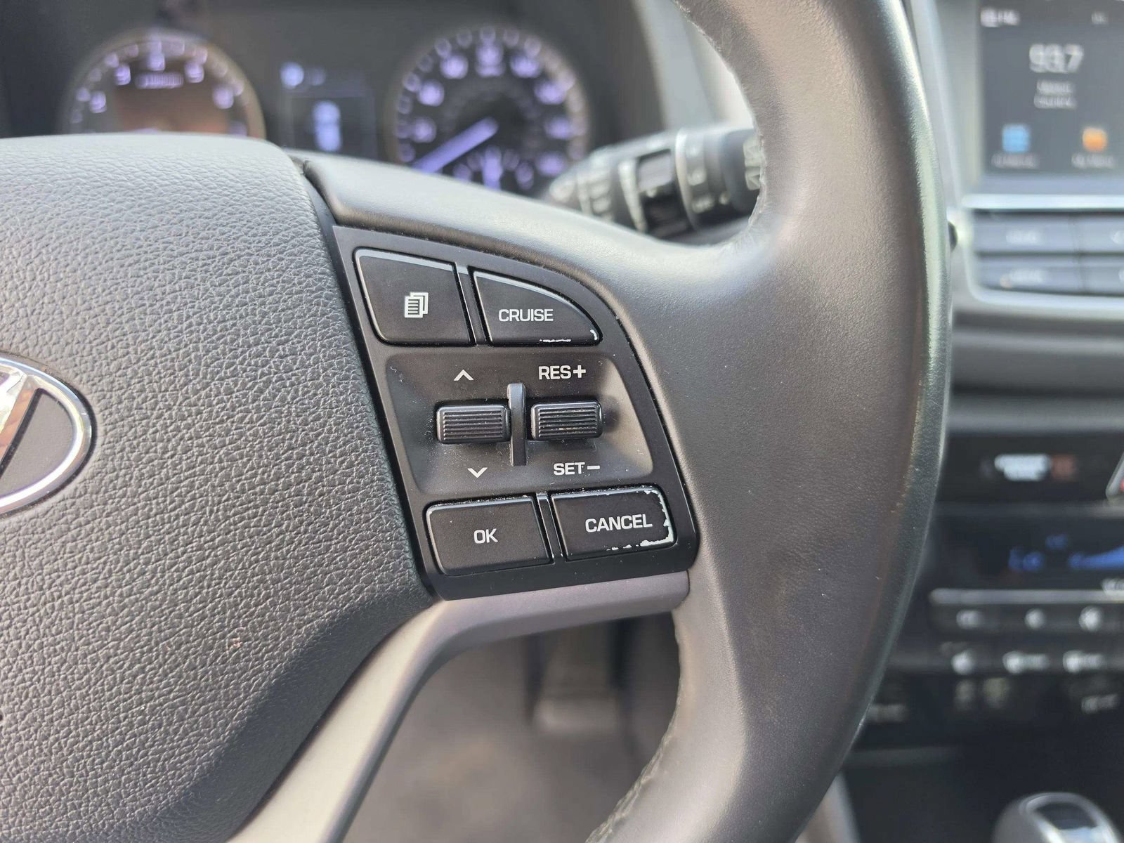 Used 2018 Hyundai Tucson Value FWD image 32