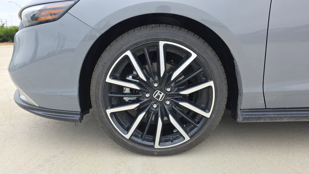 Used 2025 Honda Accord Touring image 10