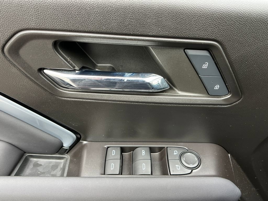 Used 2024 Chevrolet Colorado Z71 image 12