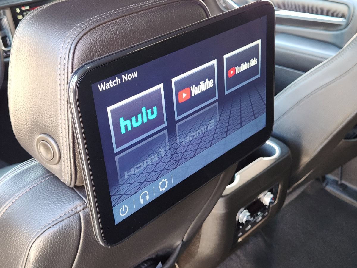 Used 2024 GMC Yukon Denali w/ Advanced Technology Package AWD/4WD image 51