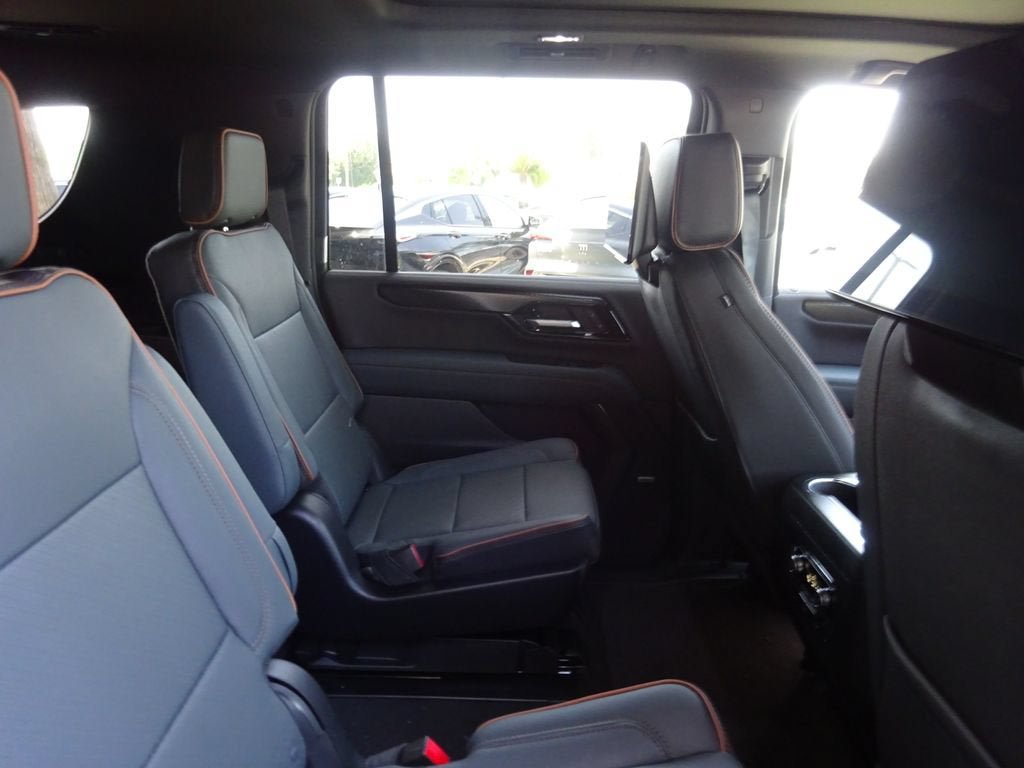 New 2026 GMC Yukon XL AT4 w/ AT4 Premium Plus Package AWD/4WD image 22