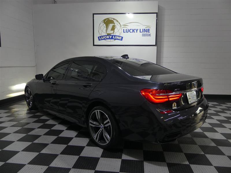 Used 2019 BMW 740i xDrive w/ M Sport Package AWD/4WD image 10