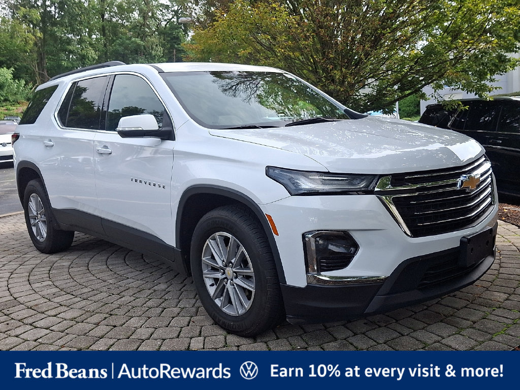 Used 2022 Chevrolet Traverse LT