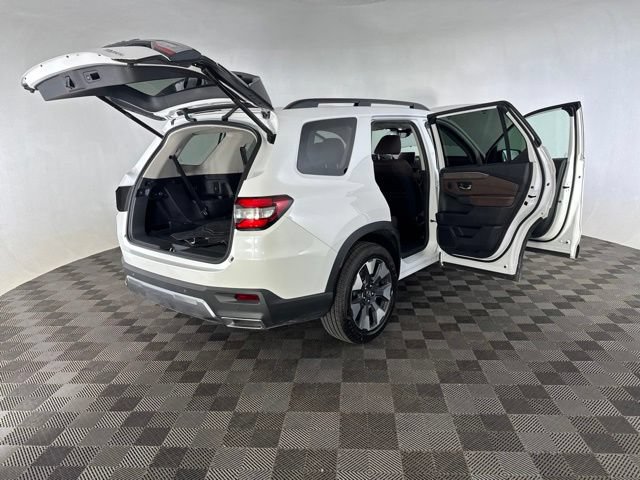 Used 2026 Honda Pilot Elite image 17