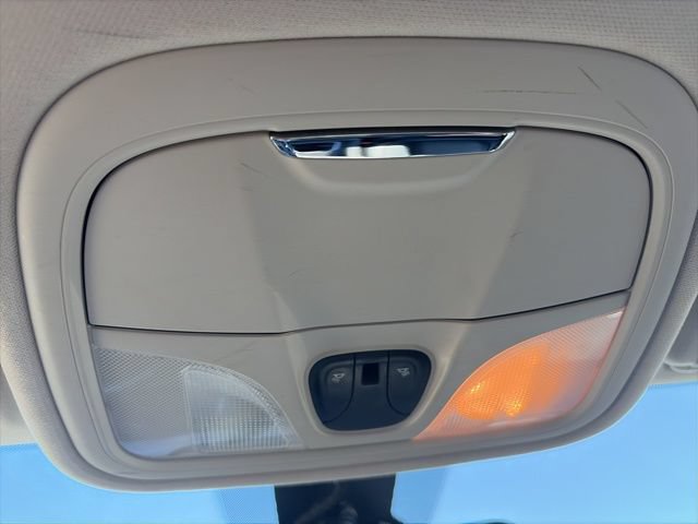 Used 2017 Chrysler 200 Limited Platinum FWD image 25