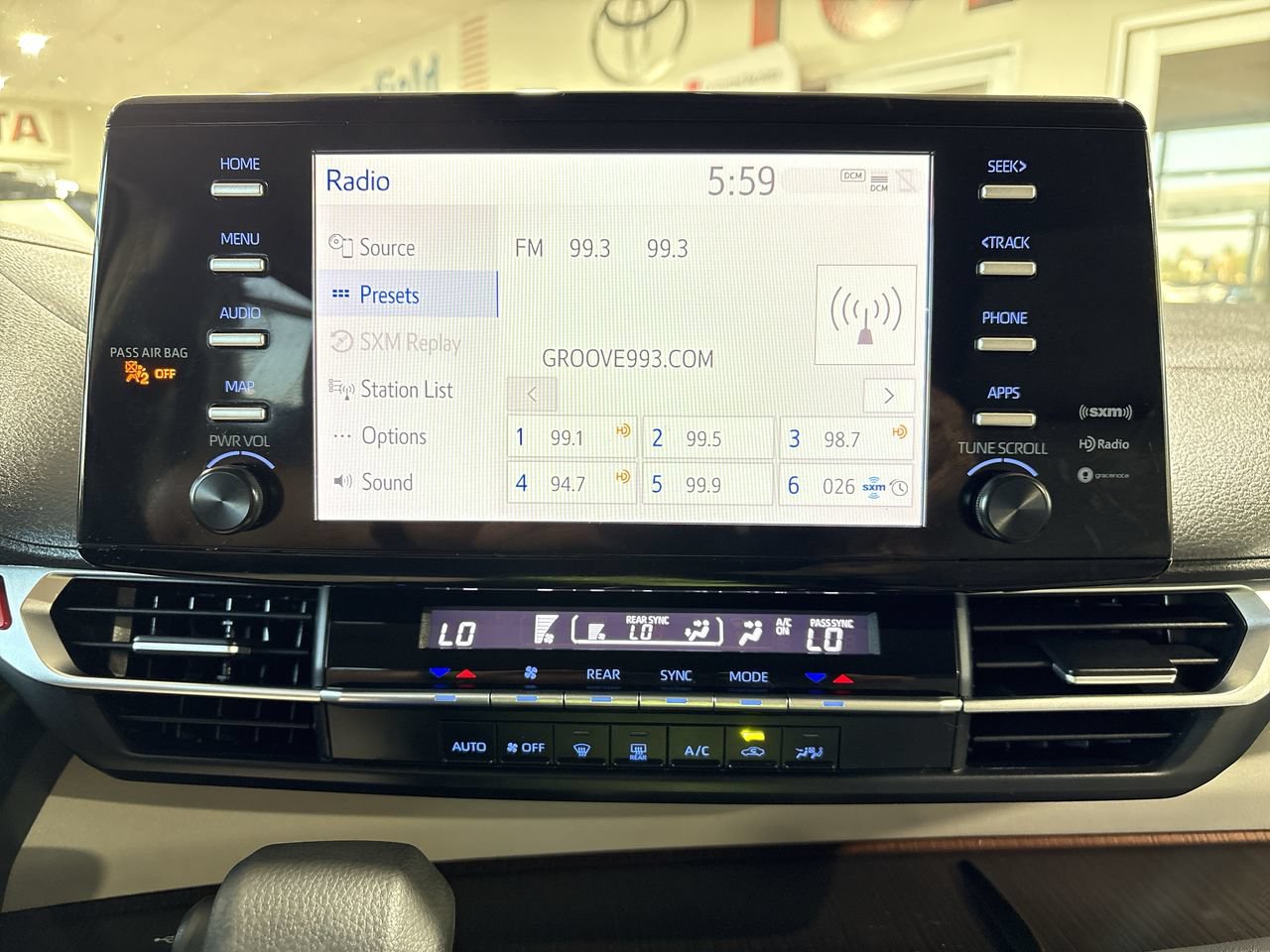 Certified 2021 Toyota Sienna LE FWD image 17