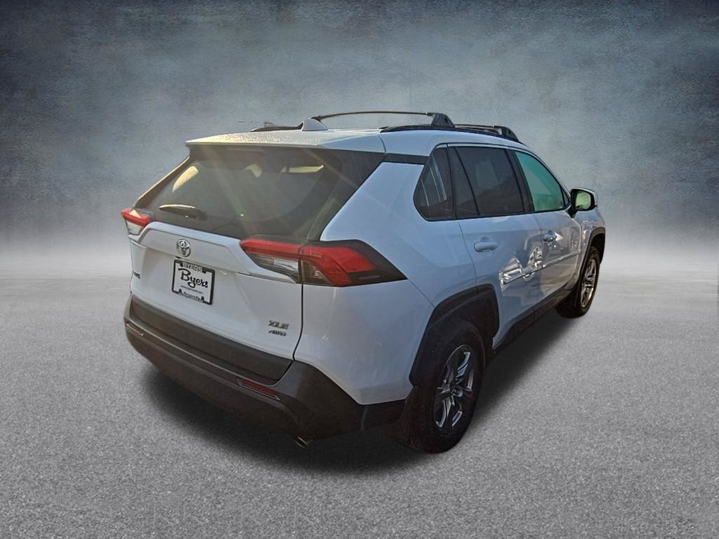 Used 2024 Toyota RAV4 XLE w/ Weather Package AWD/4WD image 9