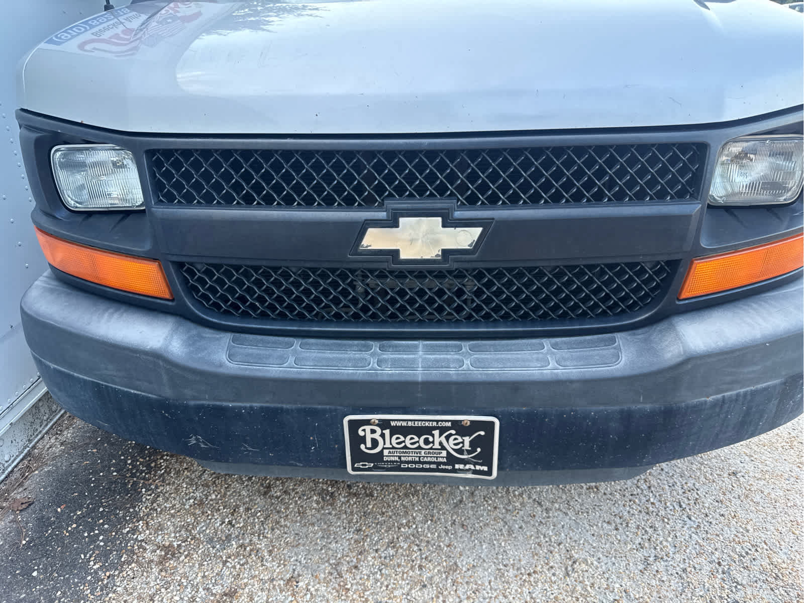 Used 2010 Chevrolet Express 3500 LS RWD image 10